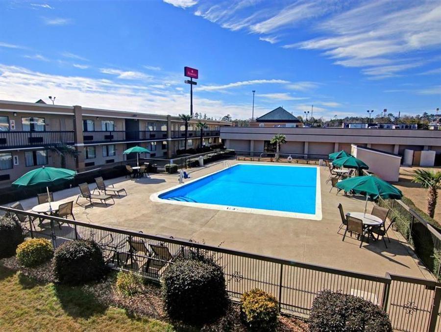 Ramada By Wyndham Macon Hotel Exterior photo